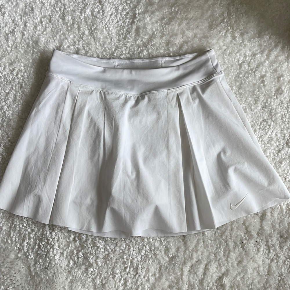 Nike Women's White Tennis Skirt